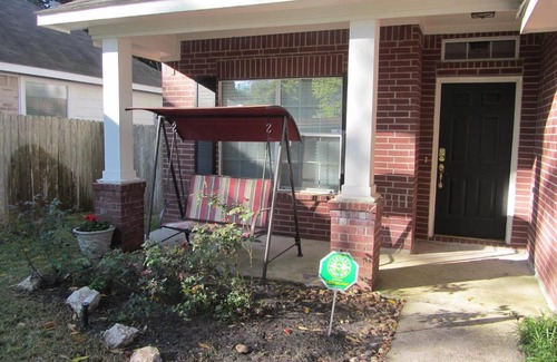 College Park Casa | Relaxing 4 Bedroom Home