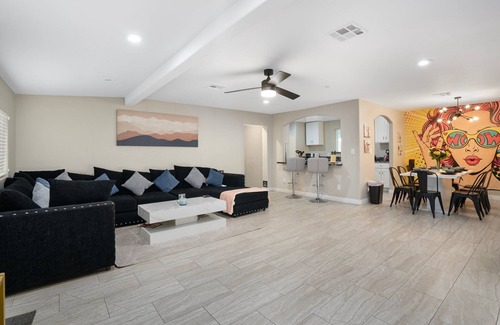 Mesa Casa | Relaxing 4-bedroom house w/heated pool, hot tub, basketball goal, and game room