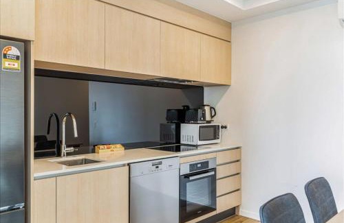 Mount Eden Apartamento | Relaxing Apt Steps from Eden Park Zodiak Stays