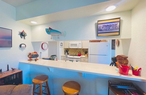Harbor Oaks Casa | Relaxing Bayhouse Condominium Living