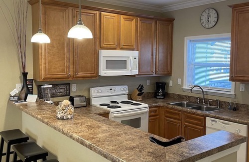 Long Beach Condominio | Relaxing Beach Condo with a Pool