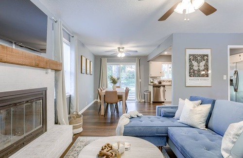 Blue Springs Casa | Relaxing Blue Springs Escape 3BR w/ Outdoor Space