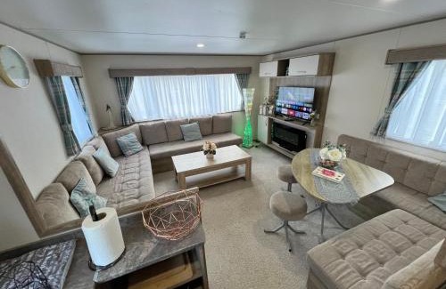 Tattershall Complejo | Relaxing Breaks with Hot tub at Tattershal lakes 3 Bedroom
