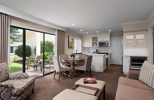 Napa Hotel | Relaxing California Hideaway! FREE Parking, Pool & Golf, Near Montclair Park!