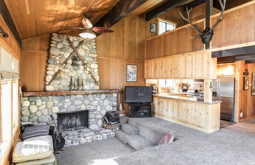 Carnelian Bay Casa | Relaxing Carnelian Bay Retreat - within walking distance to lake