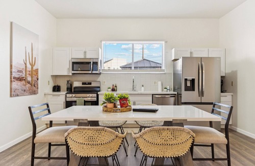 Camelback East Apartamento | Relaxing Casita | Pool | Spa | Prime Location