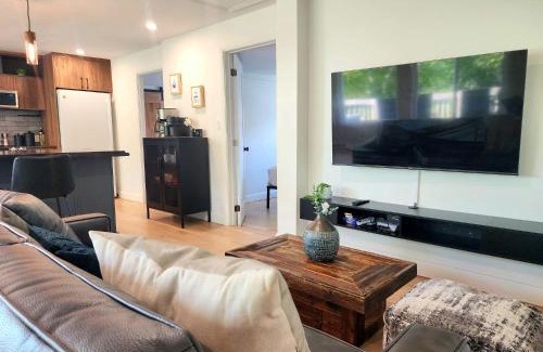 Quartier 5-4 Apartamento | Relaxing Cityscape with Hot Tub