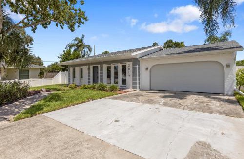Greenbrook Estates Casa | Relaxing Coastal Comfort - Heated Pool