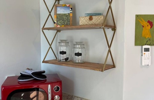 Earlewood Casa | Relaxing COLA Retro Home