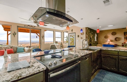 Rio Rancho Casa | Relaxing, comfortable home for entertaining or enjoying the view