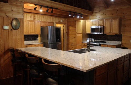 Pryor Cabina | Relaxing Country Cabin. Near Lake Hudson.