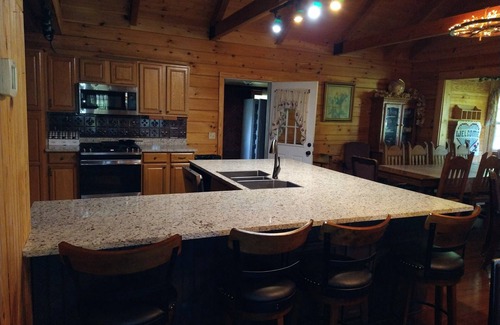Pryor Cabina | Relaxing Country Cabin. Near Lake Hudson.