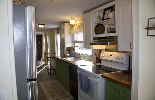 Greer Casa | Relaxing Country Getaway – Pet Friendly, Close to Greenville & Spartanburg