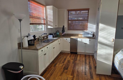 Poway Casa | Relaxing Countryside Resort Guest House