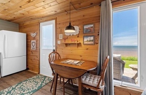 West Point Cabaña | Relaxing & cozy cottage on the shores of the Northumberland Straight, West Point
