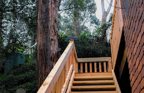 Tremont Casa | Relaxing Dandenong Ranges forest haven, near beautiful hikes and small towns