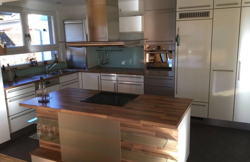 Loffingen Apartamento | Vacaciones relajantes en un apartamento de 4 estrellas recientemente renovado en medio del sur de la Selva Negra