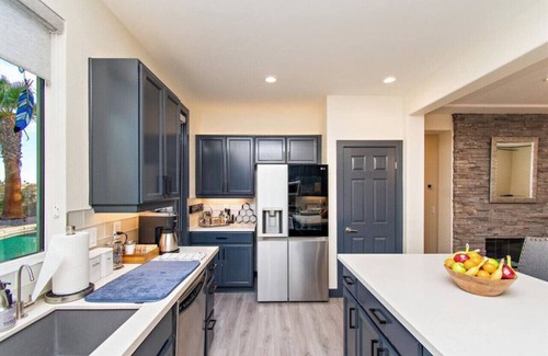 Indio Casa | Relaxing Desert Getaway: 3BR, Pool, Hot Tub