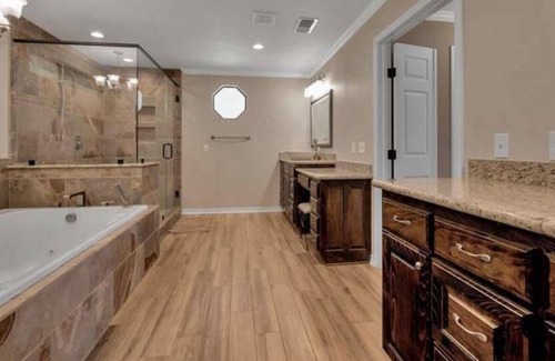 San Augustine Casa | Relaxing EastTx Lake House - Waterfront!