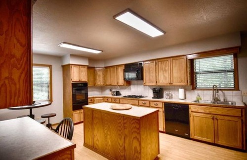 Park Hill Casa | Relaxing/Enjoyable/3 Level home - Lake Tenkiller