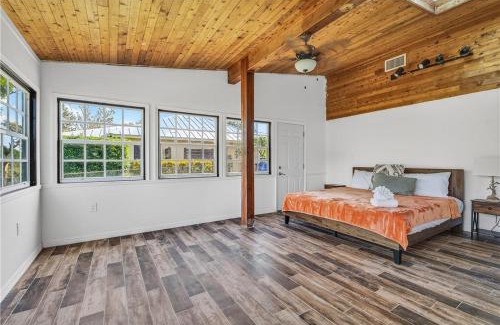 Sebastian Highlands Casa | Relaxing Family Retreat in the Heart of Sebastian home