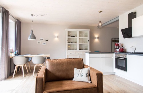 Dornum Apartamento | "Relaxing family vacation at Gulfhof Dreybült: nature, comfort and fun!"