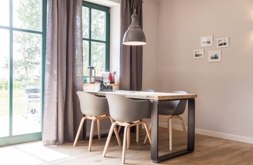 Dornum Apartamento | "Relaxing family vacation at Gulfhof Dreybült: nature, comfort and fun!"