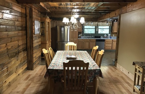 Lake Luzerne Casa | Relaxing Forest Retreat/minutes from Lake George