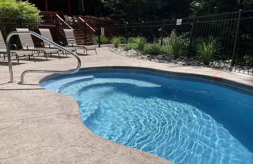 Lake Luzerne Casa | Relaxing Forest Retreat/minutes from Lake George