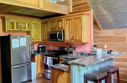 Winchester Cabina | Relaxing Getaway Cabin in Winchester, TN