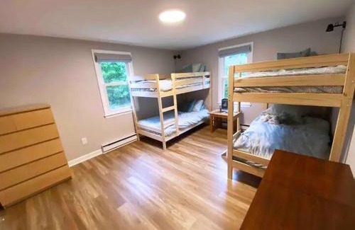 York Beach Casa | Relaxing getaway walking distance to the beach