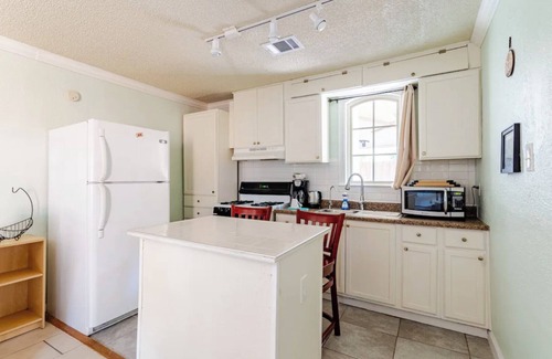 Southeast Houston Apartamento | Relaxing Guest House w/ Central AC!