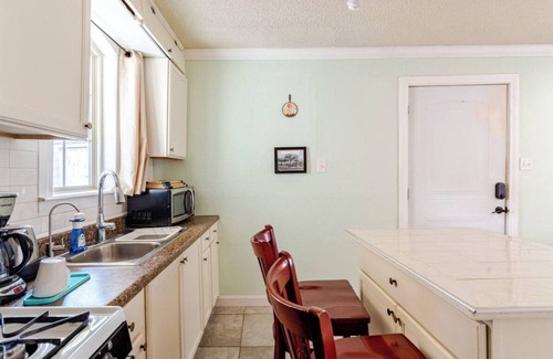 Southeast Houston Apartamento | Relaxing Guest House w/ Central AC!