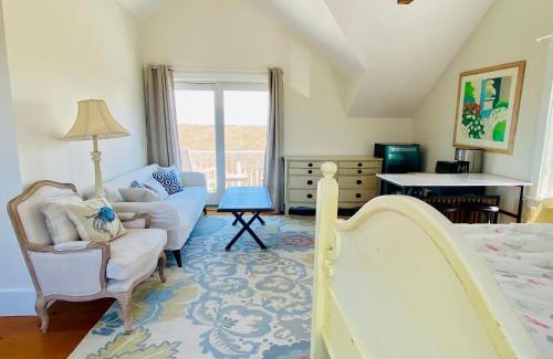 Madequecham Casa | Relaxing guesthouse with pool, stunning views close to beach