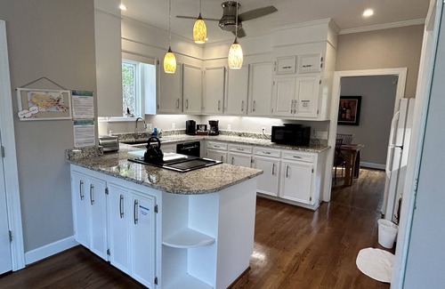 Lake Murray of Richland Casa | Relaxing Lake House | Private Dock, Grill & Games