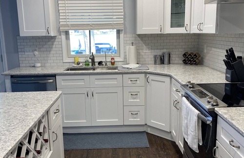 Saint Johns Casa | Relaxing Lakehouse Getaway - With or without the kids!