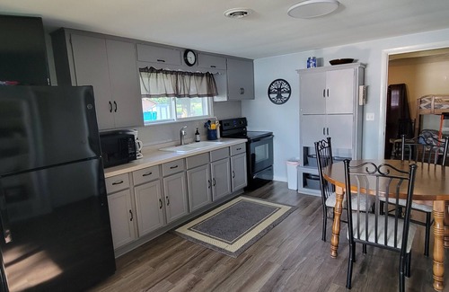 Hingham Cabaña | Relaxing lakeside cottage just 20 minutes from Road America & Fond du Lac.