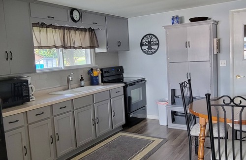 Hingham Cabaña | Relaxing lakeside cottage just 20 minutes from Road America & Fond du Lac.