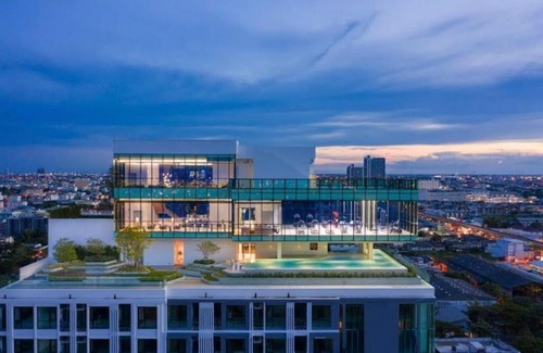 Bang Na Apartamento | Relaxing Luxury Bangkok View Studio Room Near BTS