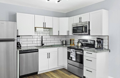 Chapel Hill Casa | Relaxing & Modern 2 Bdrm UNC/Duke Vacation Home