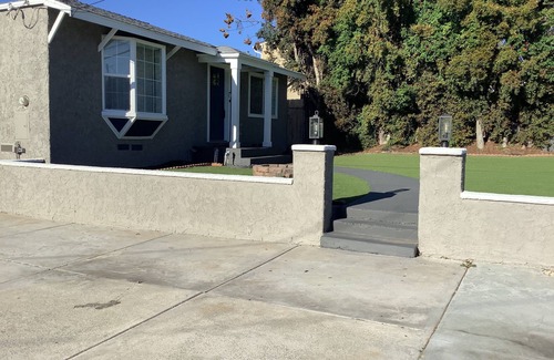 Lemon Grove Casa | Relaxing newly remodeled home with AC