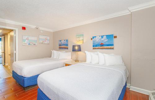 Downtown Myrtle Beach Complejo | Relaxing Oceanfront Condo - Holiday Pavilion 211