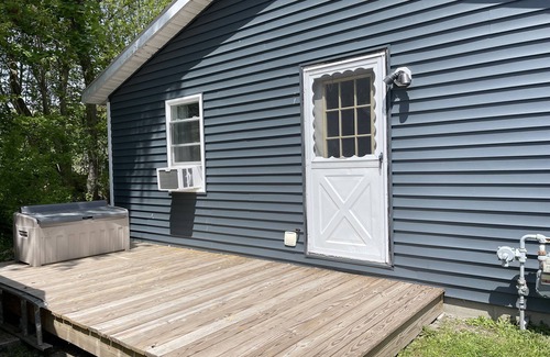 Marietta Casa | Relaxing Otisco cottage, steps away from Otisco lake.
