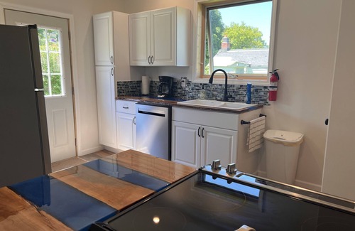 Straits of Mackinac Casa | Relaxing Paradise overlooking Lake Huron one block from Downtown