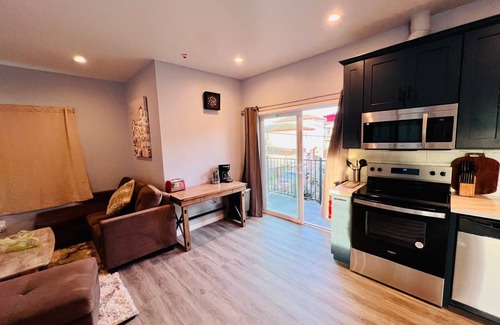 South San Francisco Casa | Relaxing Pet Friendly 3BR Near Biotech, City