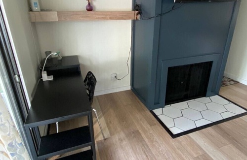 Sandalwood Casa | Relaxing pool in Jacksonville, FL. 3 Bedroom 3 bathrooms , wifi & free parking.