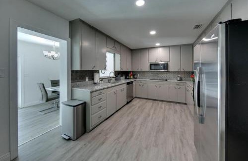 Palmetto Casa | Relaxing Pool Side - Near Fairgrounds