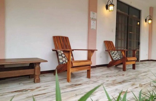 Manzanillo Casa | Relaxing Poolside Stay | Near Beach and Dining