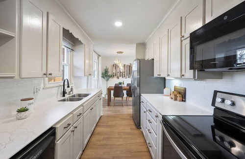 Nashville Casa | Relaxing Private Ranch Retreat–10 Mins to Downtown. Complete w/ your own Urinal!