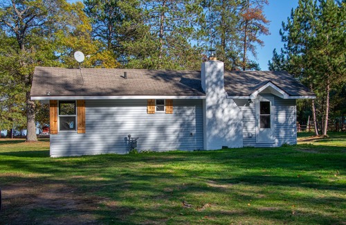 Rhinelander Cabina | Relaxing Retreat….1 bedroom on amazing waterway for all recreational ambitions.